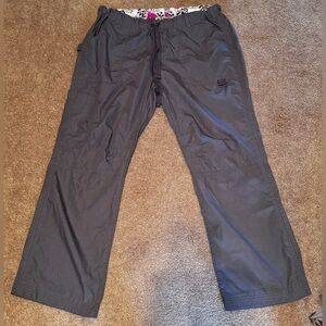 🎄3/$20‼️Scrubs Grey ✨